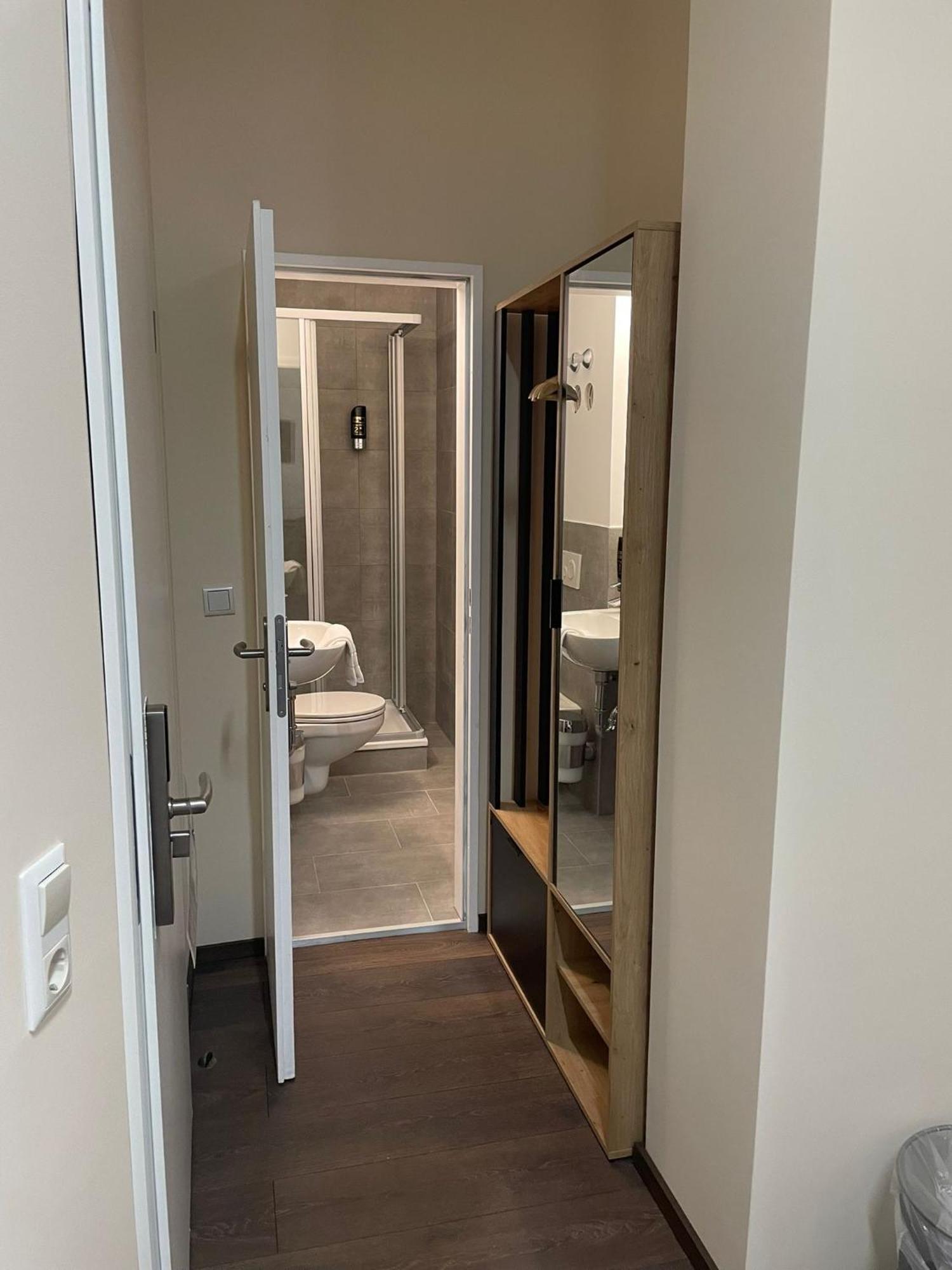 Hotel Aster An Der Messe — Photos 1